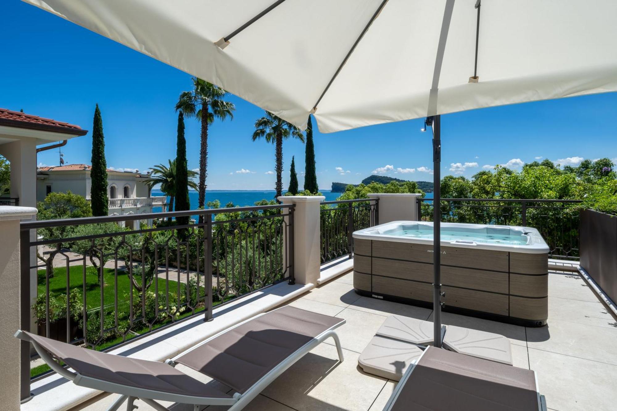 Villa Silvia Apartments San Felice del Benaco Extérieur photo