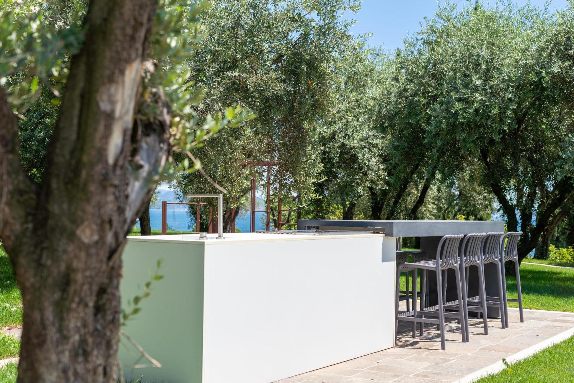 Villa Silvia Apartments San Felice del Benaco Extérieur photo