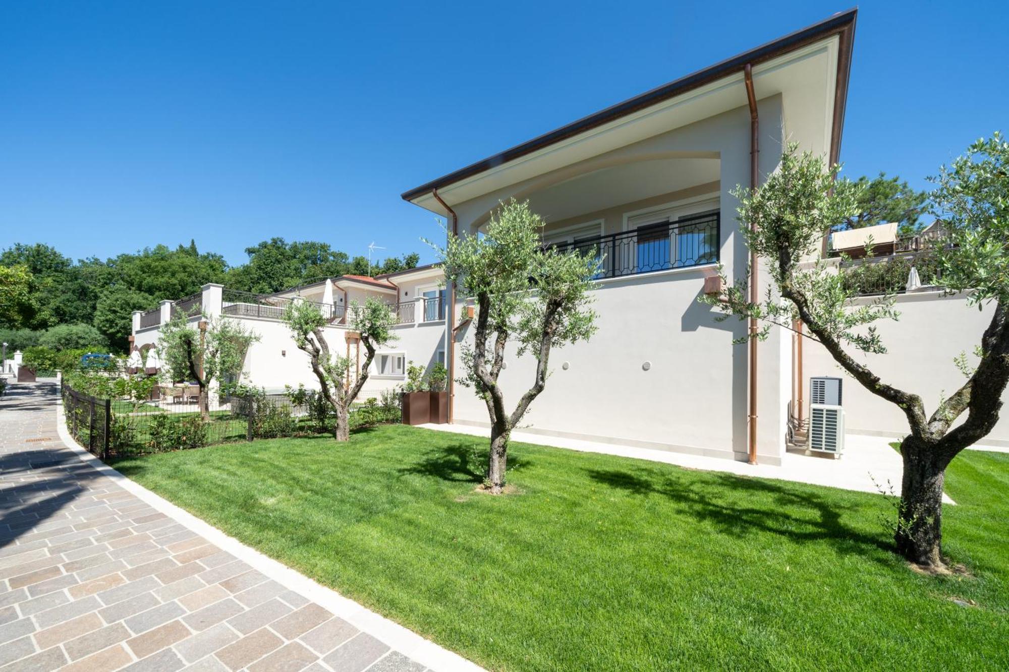 Villa Silvia Apartments San Felice del Benaco Extérieur photo